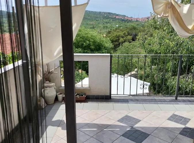 Lavanda & Divona * シベニク