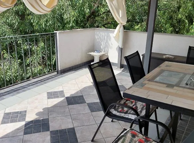 Lavanda & Divona * シベニク