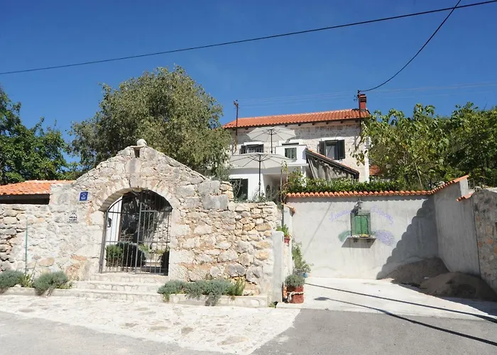 Lavanda & Divona * シベニク