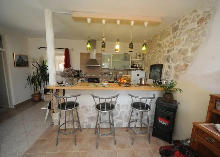 Lavanda & Divona 公寓 *