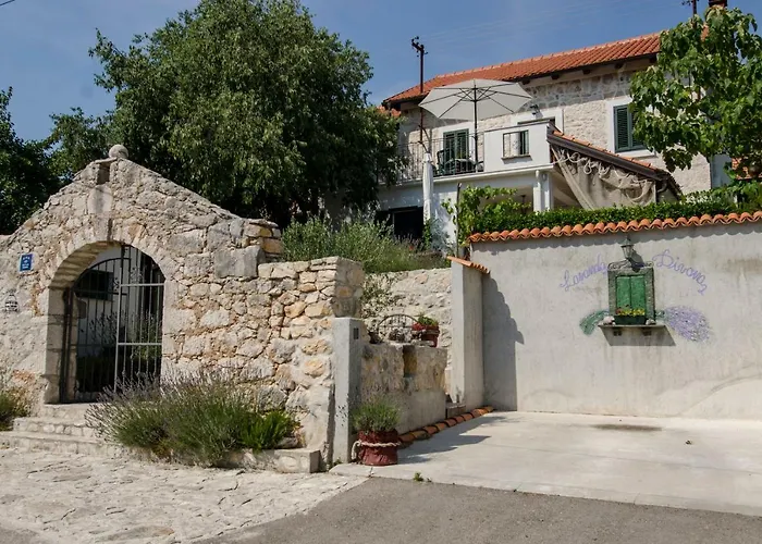 アパート Lavanda & Divona シベニク