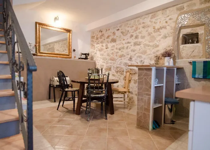 Lavanda & Divona シベニク